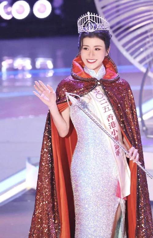 揭晓2025香港小姐陈咏诗的夺冠之路：背后有何不为人知的故事？