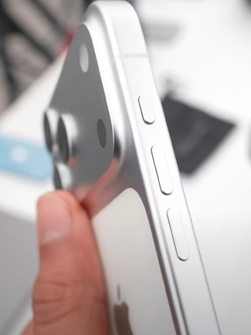 iPhone 17 Pro铝合金机身曝光：它的设计有何突破？