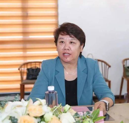 河南广电爆出丑闻:申淑娟为何被双开?深度揭秘背后的严重违纪违法! 河南广电爆出丑闻:申淑娟为何被双开?深度揭秘背后的严重违纪违法!