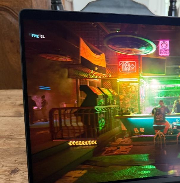 苹果M4 Max电池模式性能分析：为何不敌移动版RTX 5090？高效解决方案解密！