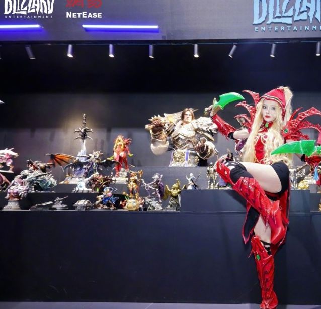 2米高巫妖王雕像值28.8万元!你愿意在CJ现场带回家吗? 2米高巫妖王雕像值28.8万元!你愿意在CJ现场带回家吗?