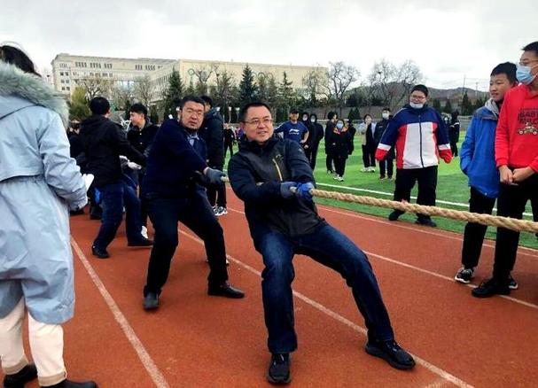 烟台永铭中学姜政伟:如何成为杰出的名校长?探索政企新闻背后的成功秘诀! 烟台永铭中学姜政伟:如何成为杰出的名校长?探索政企新闻背后的成功秘诀!