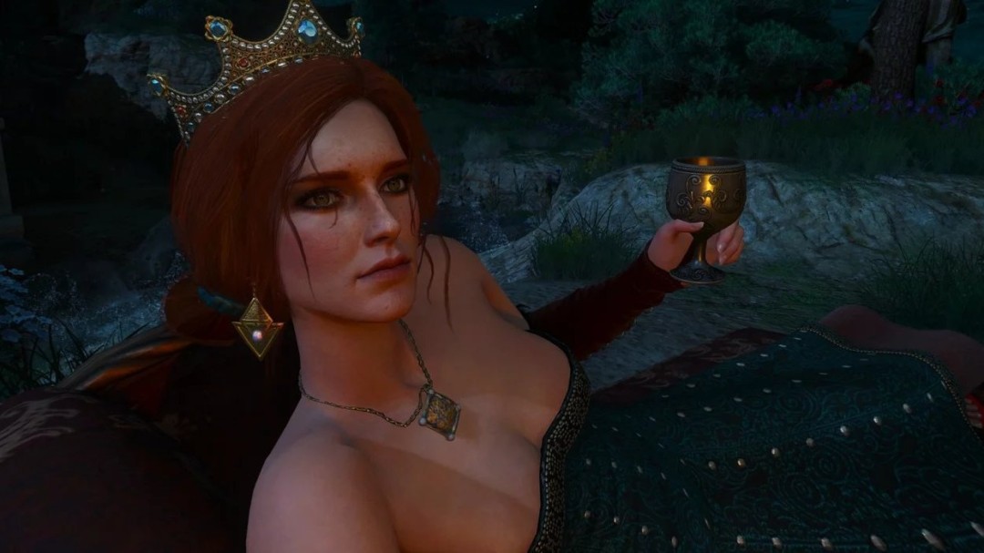 俄罗斯COSER如何完美演绎巫师中的特莉丝角色？探寻蓝色别有韵味的秘密！