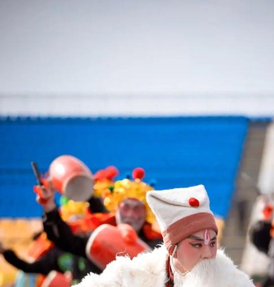 海阳市非遗秧歌如何进社区？安全守护暖人心！