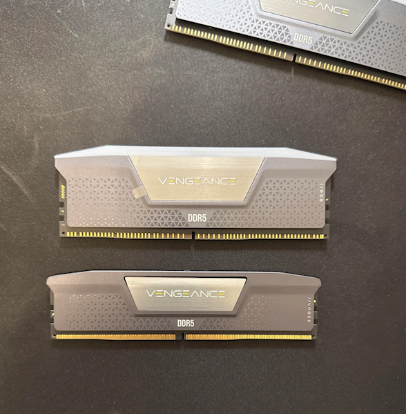 你的电脑硬件安全吗？游戏玩家揭露96G内存条被掉包为RGB灯条的内幕