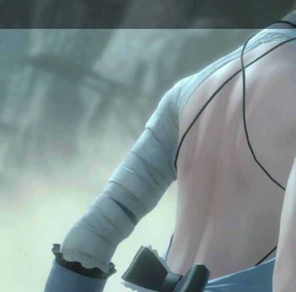 最终幻想7：永恒危机爱丽丝联动服装遭修改引不满，尿布造型为何惹众怒？