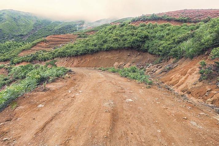 梦见碎石子路解读梦境象征及高效解决方案 梦见碎石子路解读梦境象征及高效解决方案