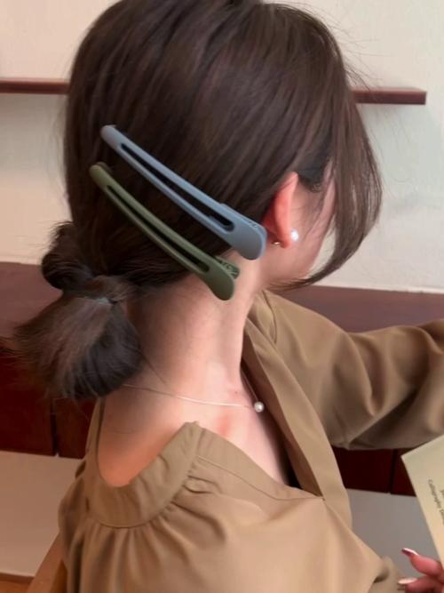 梦见发夹的秘密解密5个心理暗示与运势影响