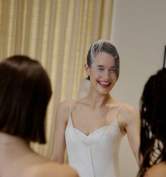 时事焦点：超杀女与摄影师女友喜结连理，独家浪漫婚纱照曝光！