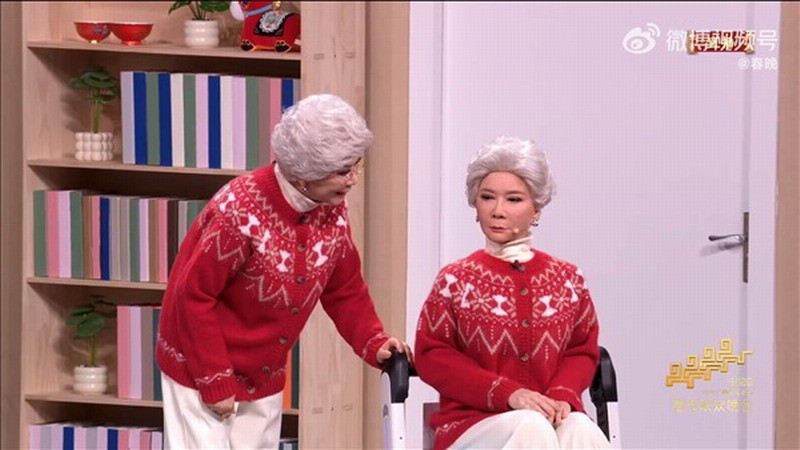 机器人如何全面入侵春晚?网友热议:一年进步为何如此之快! 机器人如何全面入侵春晚?网友热议:一年进步为何如此之快!