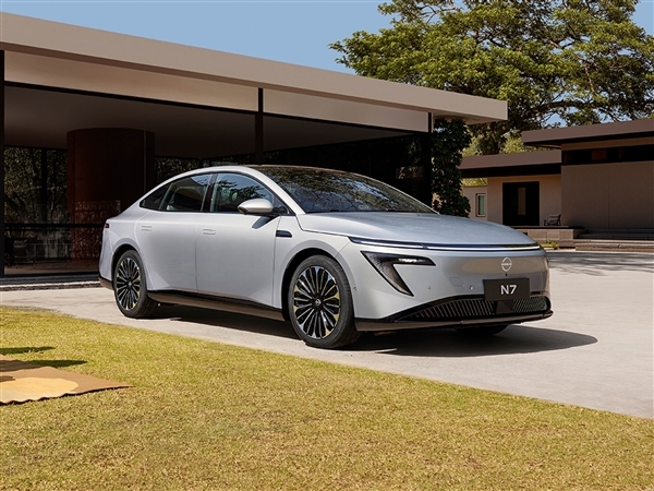 东风日产N7回应质疑：和“某 007”车型没有关系