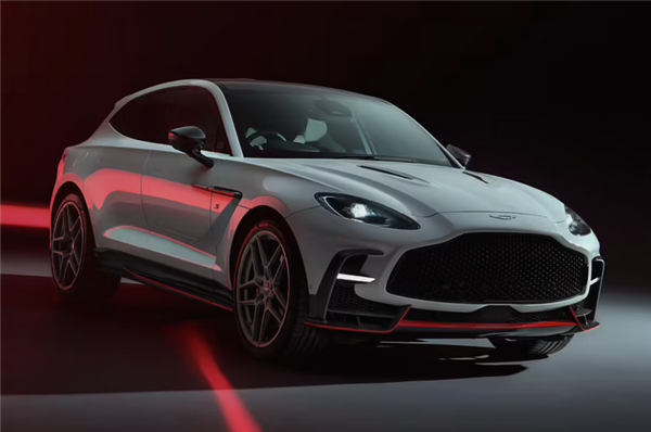 性能SUV天花板！阿斯顿·马丁DBX S官图发布：搭4.0T V8动力