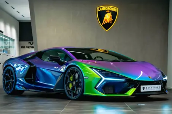 会变色的兰博基尼！Revuelto特别版发布：售价超过630万元