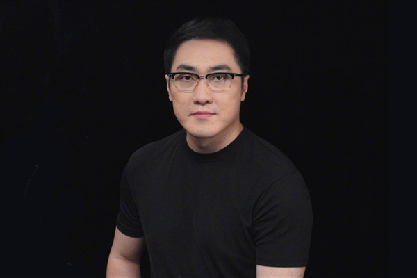 数码圈顶流回归！王自如明晚开直播