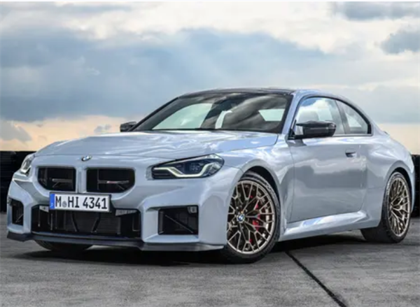 史上最强版本！全新宝马M2CS即将亮相：小小车身内含530马力