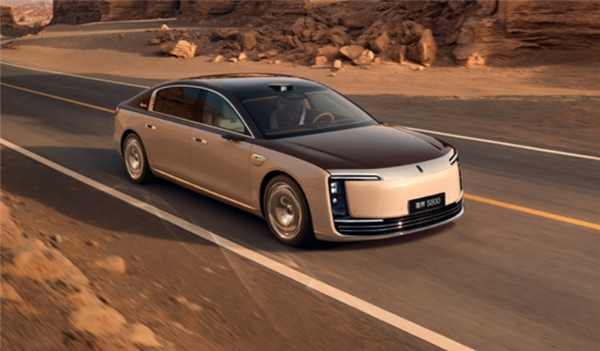 博主晒尊界S800和小米YU7保费：都是8000多 相差仅数百元